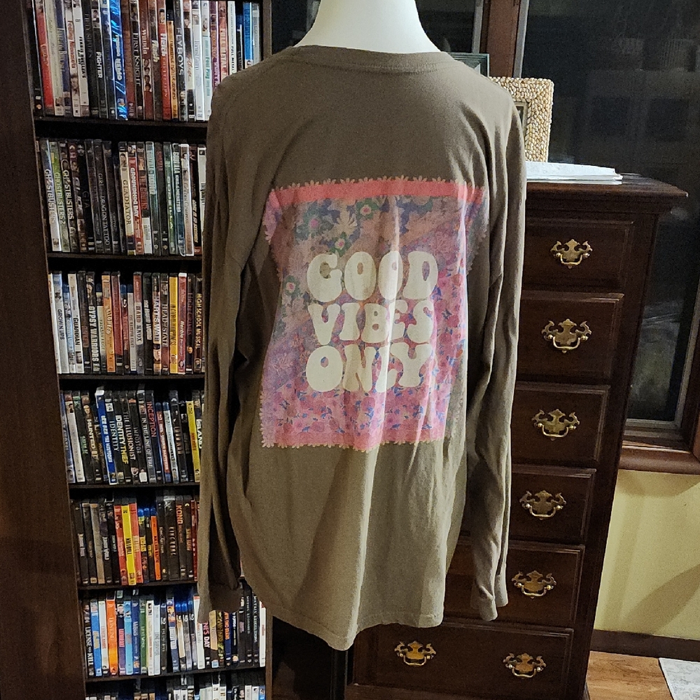 Brown Long Sleeve 'Good Vibes Only' Shirt by Natural Life Size XL